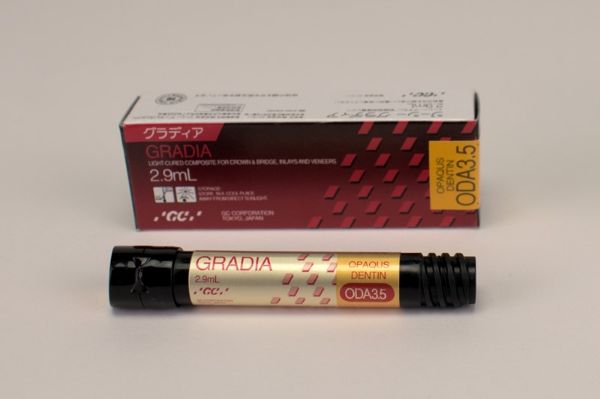 Gradia Opaque  Dentin ODA3,5  001441
